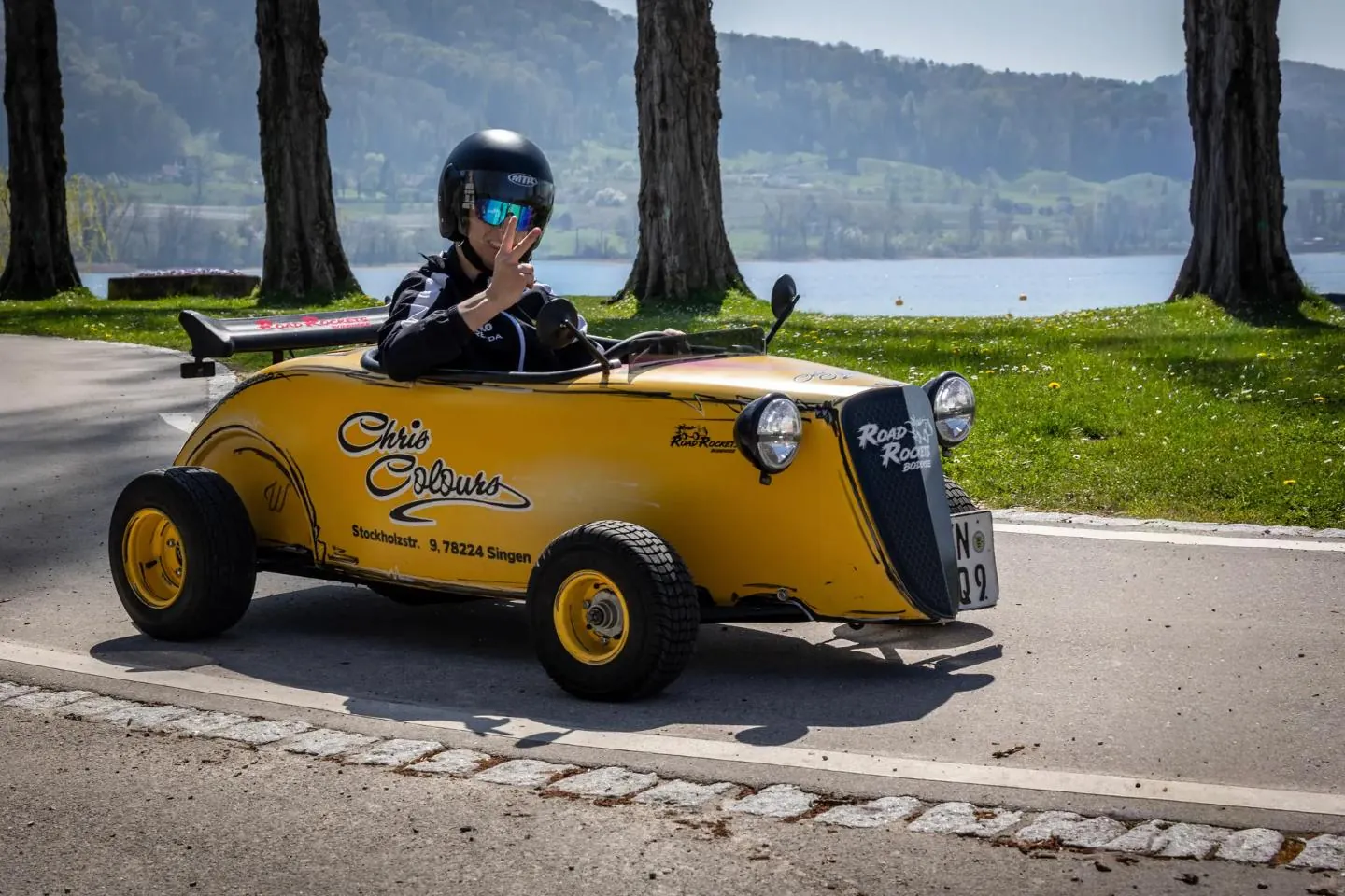 Hot Rod im Design von Chris Colours auf Tour