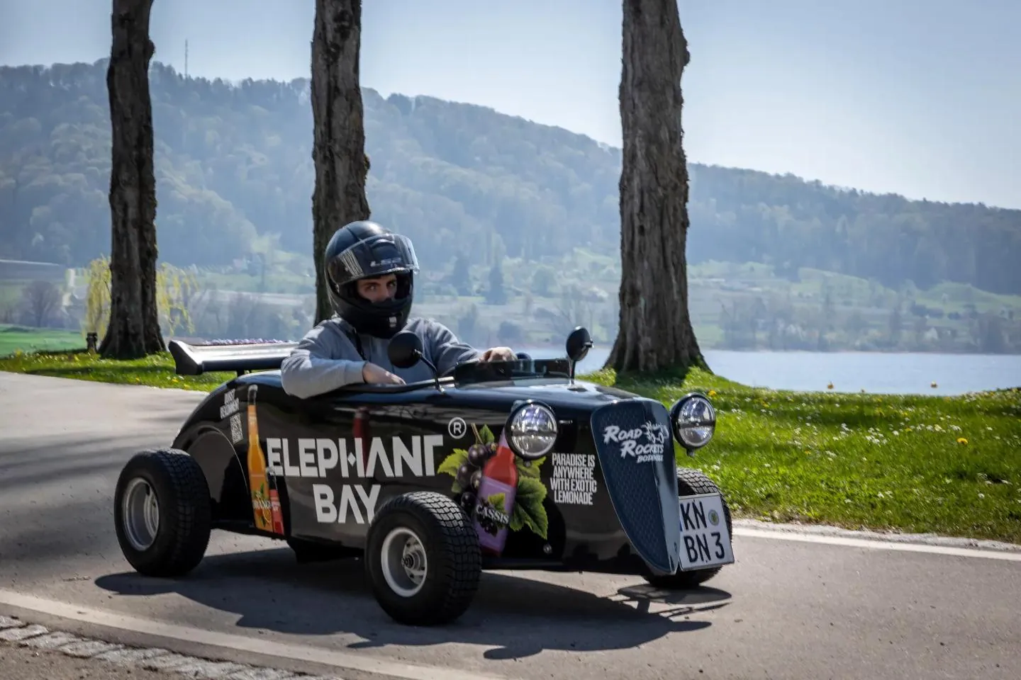 Hot Rod im Design von Elephant Bay auf Tour
